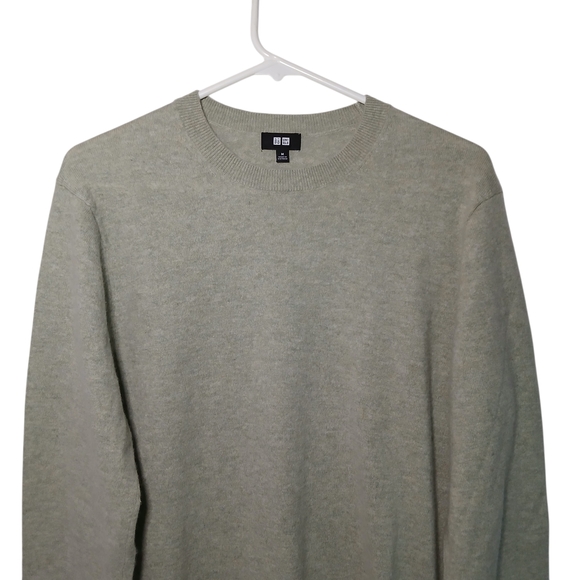 Uniqlo Other - Uniqlo Men's Gray Sweater